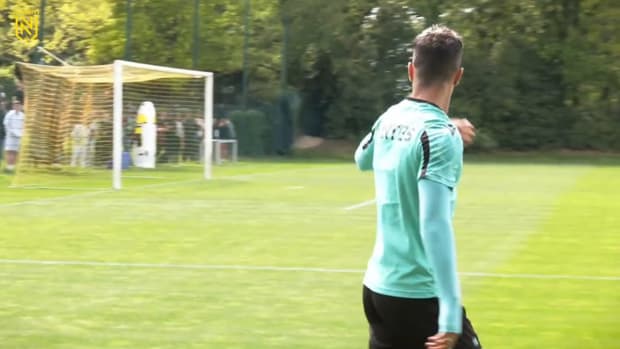 FC Nantes prepare French Cup final with fans support